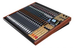 All-In-One-Lösung: Tascam Model 24